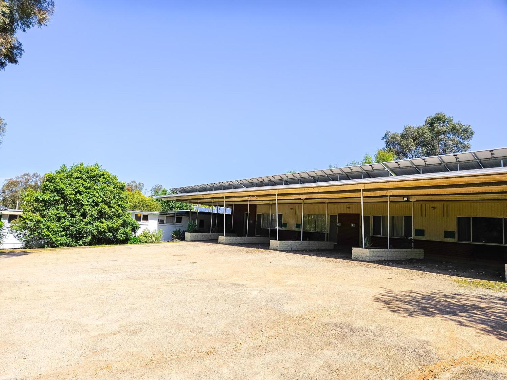 Green Door Motel Lavington Ngoại thất bức ảnh